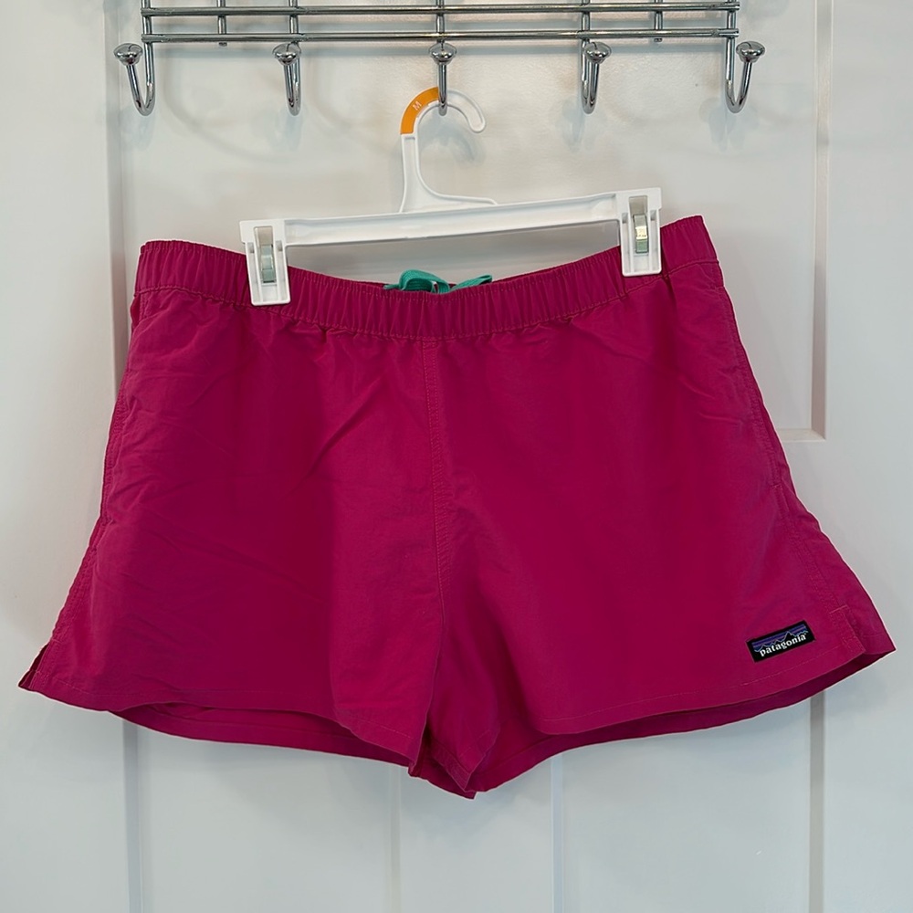 Women’s Patagonia Baggies shorts, hot pink, size XL. EUC